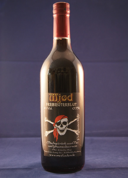Pirate blood in 0.75 liter bottle - 11%
